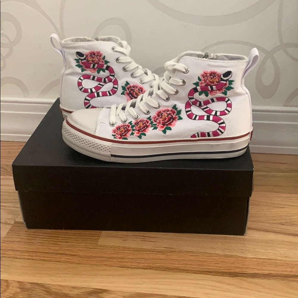 BRAND NEW ASH SNEAKERS